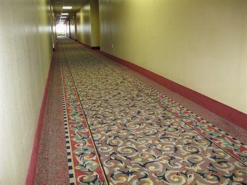 Chisholm Suite Hotel Duncan Buitenkant foto